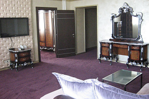 Квартиры Новоалтайска 3-комнатные, "Солнечный" 3х-комнатная - цены