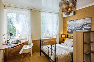 Гостиницы Владивостока в центре, "Мини Париж" 2х-комнатная в центре - цены