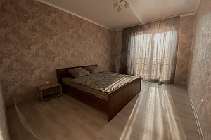 Квартиры Астрахани на набережной, 2х-комнатная Аршанский 4 на набережной - цены
