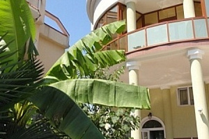 Гостевые дома Адлера с двухкомнатным номером, "Sv-Hotel" с двухкомнатным номером - фото