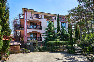 Дома Севастополя с бассейном, "Вилла Сова" с бассейном