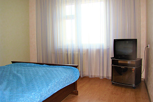 Гостиницы Орла с завтраком, 3х-комнатная Латышских Стрелков 52 с завтраком - забронировать номер