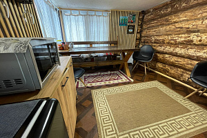 Гостиница в , "Дом-баня с шикарным вииз окна и сибирским банным чаном" под ключ