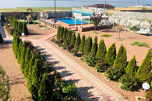 Частный сектор Черноморского с бассейном, "Амидея" с бассейном - цены