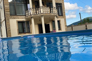 Гостевые дома Агоя с бассейном, "Fedorovkа" с бассейном - фото