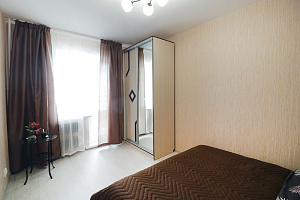 Гостиницы Барнаула для двоих, 2х-комнатная Сергея Семёнова 30 для двоих