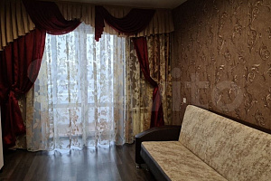 Квартиры Пензы 3-комнатные, 1-комнатная Суворова 165 3х-комнатная