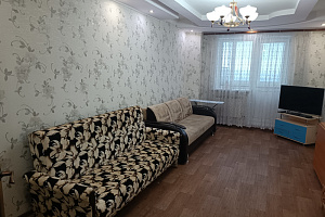Гостиницы Ульяновска с бассейном, 2х-комнатная Кирова 6 с бассейном