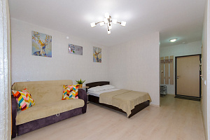 Гостиницы Екатеринбурга с балконом, "Уютная и просторная" 1-комнатная с балконом