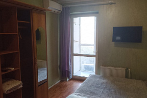 Гостиницы Батайска с размещением с животными, 1-комнатная Крупской 1  с размещением с животными - забронировать номер