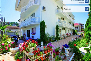 Гостевые дома Лазаревского на набережной, "Монако" на набережной - фото