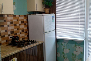Квартиры Крым на неделю, 2х-комнатная  Голицына 30 на неделю - фото