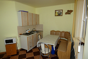 Гостиницы Азовского моря с бассейном, "Бриз 2" с бассейном - забронировать номер
