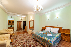 Гостиницы Волгограда с бассейном, "На Двинской" с бассейном - фото