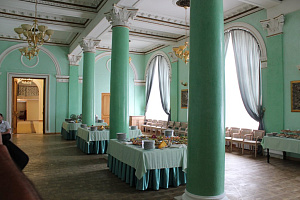 Гостиницы Волгограда с балконом, "Интурист" с балконом - раннее бронирование