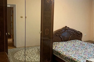 Мотели в Кизляре, 2х-комнатная Победы 95 мотель