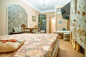 Хостелы Санкт-Петербурга недорого, "В Историческом Центре"-студия недорого - цены