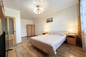 Мотели в Калуге, 1-комнатная Суворова 5 этаж 7 мотель
