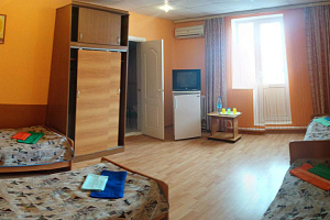 Гостевые дома Витязево с кухней в номере, "Времена года" с кухней в номере - забронировать номер
