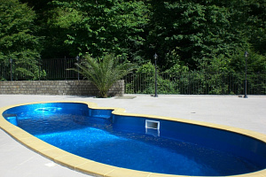 Отели Кудепсты с бассейном, "Ливерпуль" с бассейном - фото