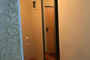 Квартиры Гагры на месяц, 2х-комнатная Абазгаа 53/2 кв 9 на месяц - цены