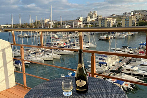 Отели Севастополя с видом на море, "Апартаменты в яхт-клубе "Адмирал" мини-отель с видом на море