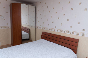 Гостиницы Красноярска на набережной, 2х-комнатная Взлётная 26Г на набережной - забронировать номер