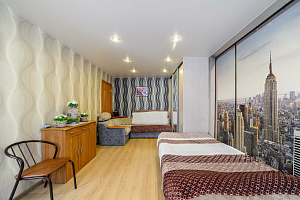 Гостиницы Екатеринбурга с собственным пляжем, "Клен" 1-комнатная с собственным пляжем - забронировать номер