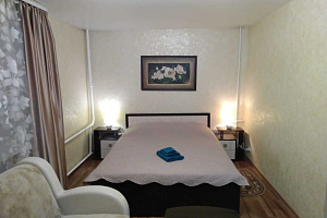 Квартиры Мурманска 3-комнатные, 1-комнатная Коминтерна 16 3х-комнатная - цены