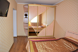 Гостиница в , 2х-комнатная Комсомольская 269