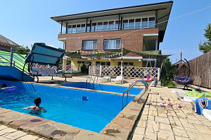 Гостевые дома Пересыпи с бассейном, "На Садовой" с бассейном - фото