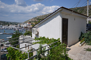 Квартиры Балаклавы с видом на море, "Домик у моря" с видом на море