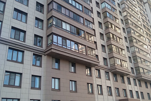 Гостиницы Нижнего Новгорода с балконом, 1-комнатная Июльских Дней 1к1 с балконом - раннее бронирование