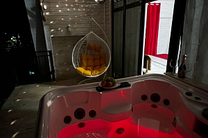 Отели Гурзуфа с бассейном, "Dolce Vita" с бассейном - фото