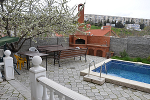 Гостевые дома Севастополя с бассейном, "Багира" с бассейном - забронировать номер
