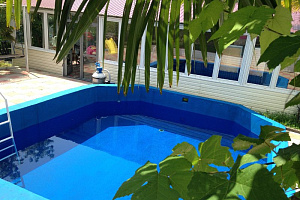 Гостевые дома Головинки с бассейном, "Голубая лагуна" с бассейном - раннее бронирование
