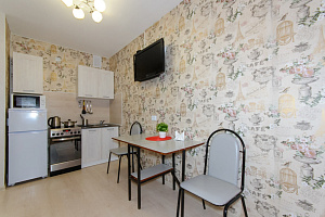 &quot;Уютная и просторная&quot; 1-комнатная квартира в Екатеринбурге 8