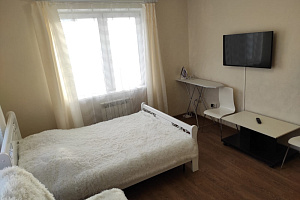 Гостиницы Чебоксар с термальными источниками, 2х-комнатная кваpтира Радужная 11 с термальными источниками