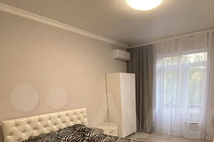 Квартиры Лоо на месяц, 3х-комнатная Азовская 14 на месяц - фото