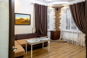 Гостиницы Таганрога с собственным пляжем, 2х-комнатная Инструментальная 31 с собственным пляжем - фото