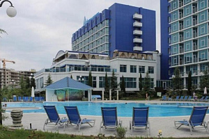 Квартиры Крым с бассейном, "Апартаменты на Парковой 11" 2х-комнатная с бассейном - фото