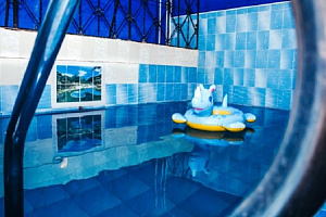 Базы отдыха Чусового с бассейном, "5 Морей" с бассейном - фото