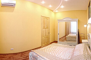 Отели Севастополя на трассе, 2х-комнатная Большая Морская 5 мотель - раннее бронирование