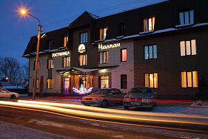 Гостиницы Абакана рядом с ЖД вокзалом, "Чалпан" у ЖД вокзала - фото