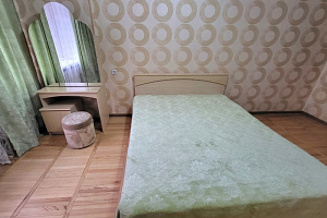 Отдых в Кисловодске, 3х-комнатная Широкая 6 осенью - цены
