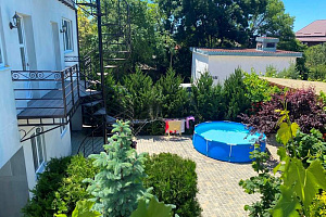 Гостевые дома Севастополя с бассейном, "Наталья" с бассейном - цены