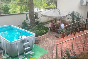 Гостевые дома Геленджика с подогреваемым бассейном, "Вилла Марина" с подогреваемым бассейном - раннее бронирование