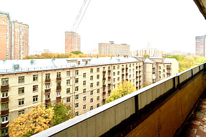 &quot;RELAX APART до 6 человек с большим балконом у метро Сокол&quot; 2х-комнатная квартира в Москве 22
