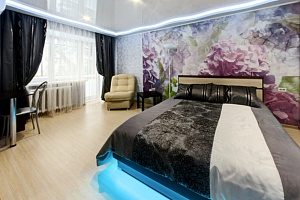 Гостиницы Челябинска с бассейном, "InnHome Apartments Плеханова 14" 1-комнатная с бассейном - забронировать номер