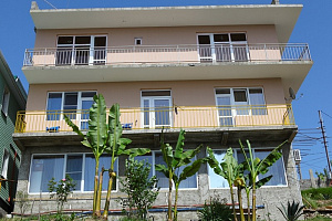 Гостевые дома Адлера с балконом, "Элла" с балконом - фото